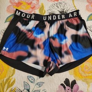 NWT Under Armour Ladies Play Up Shorts 3.0 Prints